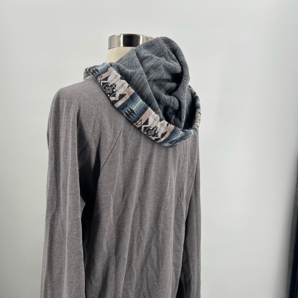 On the Bays Grey Azteca Hoodie Vintage Large - Picture 2 of 4